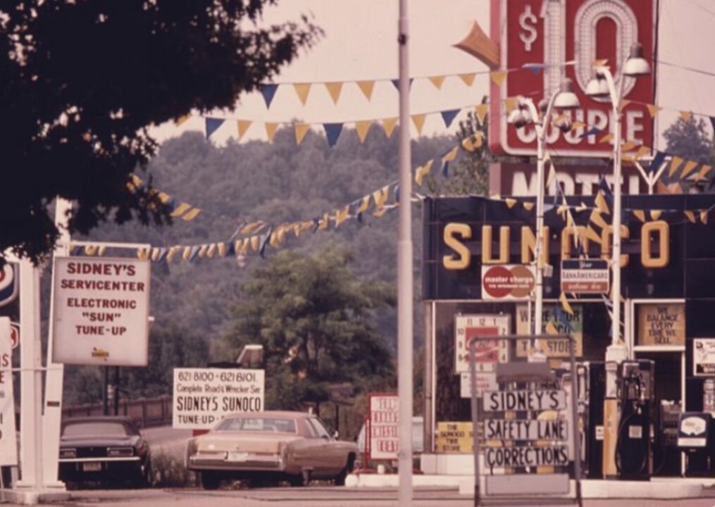 1975